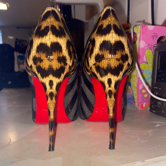 COPY - Christian Louboutin - Picture 5 of 6